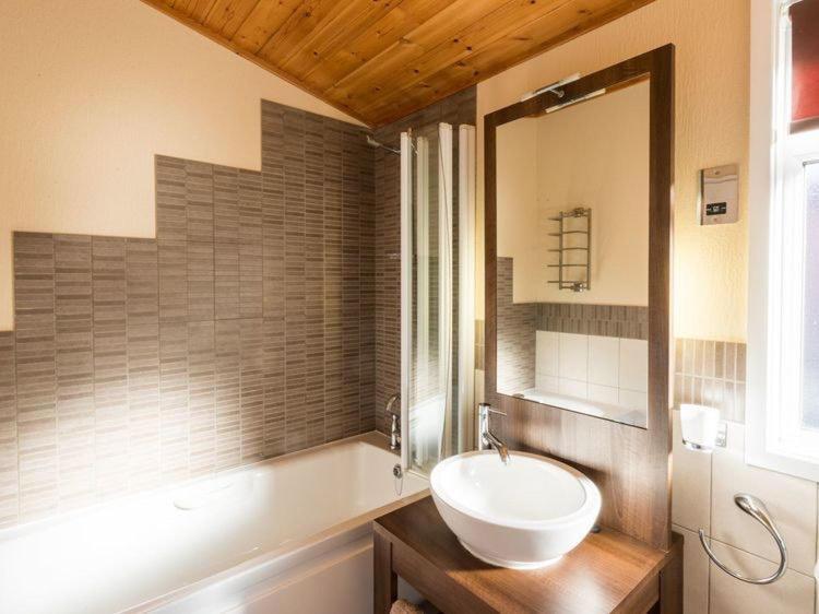 Windermere Retreat - White Cross Bay Holiday Park 외부 사진
